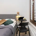 Krochmalna Apartment Warsaw Center By Renters